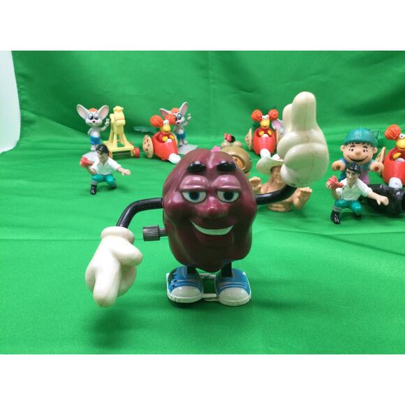 Vintage Lot of PVC Figurine Toys 1.5LB - Picture 13 of 13